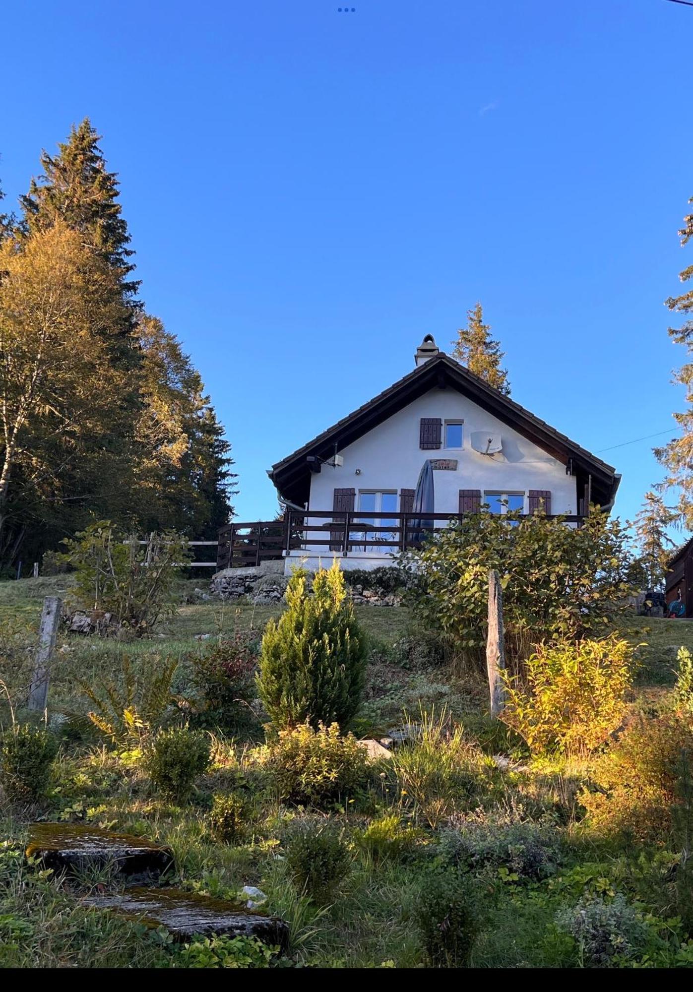 Le Joly Chalet Villa Saint-Imier Екстериор снимка