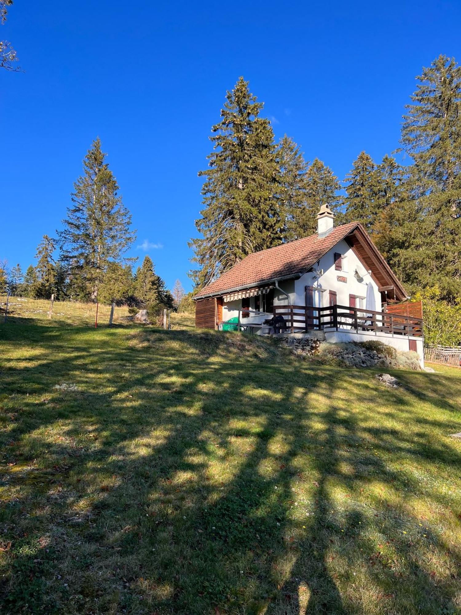 Le Joly Chalet Villa Saint-Imier Екстериор снимка